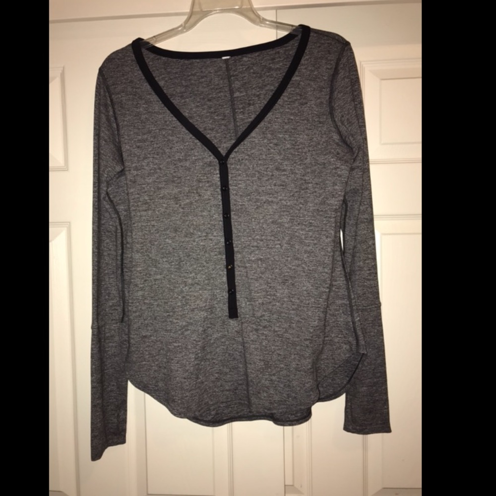 Gray lulu lemon sweater